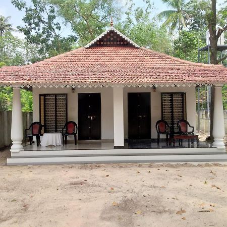 Marari Secret Beach Yoga Homestay Mararikulam Exteriör bild