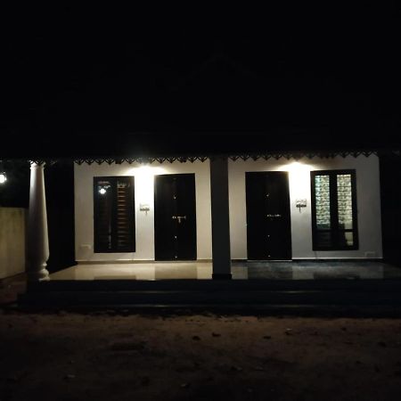Marari Secret Beach Yoga Homestay Mararikulam Exteriör bild